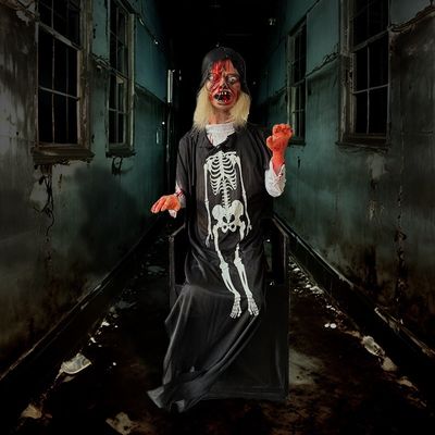 Haunted Pneumatic House Halloween Zombie Props , Ghost Animatronic Electric Chair