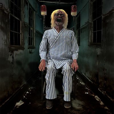 Customized Halloween Haunted House Props Horrible Life Size Ghost For Escape Room