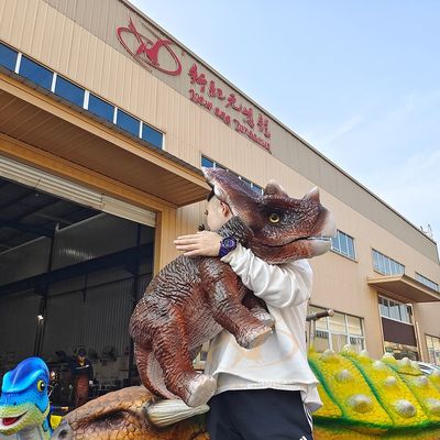 Electric Animatronic Baby Dinosaur Arm Puppet With Dinosaur Roaring