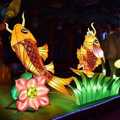 Waterproof Silk Lantern Arts , Festival Decoration Traditional Chinese Lantern